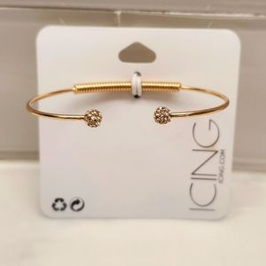 5/$20 NWOT Icing Bracelet